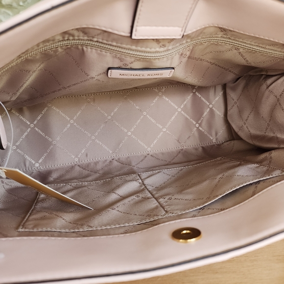 Michael Kors Serena Large Shoulder Bag Pink - Picture 5 of 8